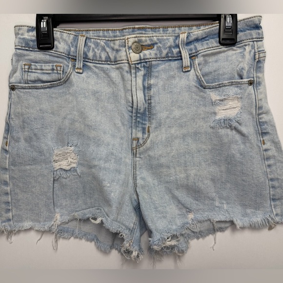 Old Navy Pants - Old Navy High Rise Secret Slim Pockets Light Wash Distressed Jean Shorts Size 6